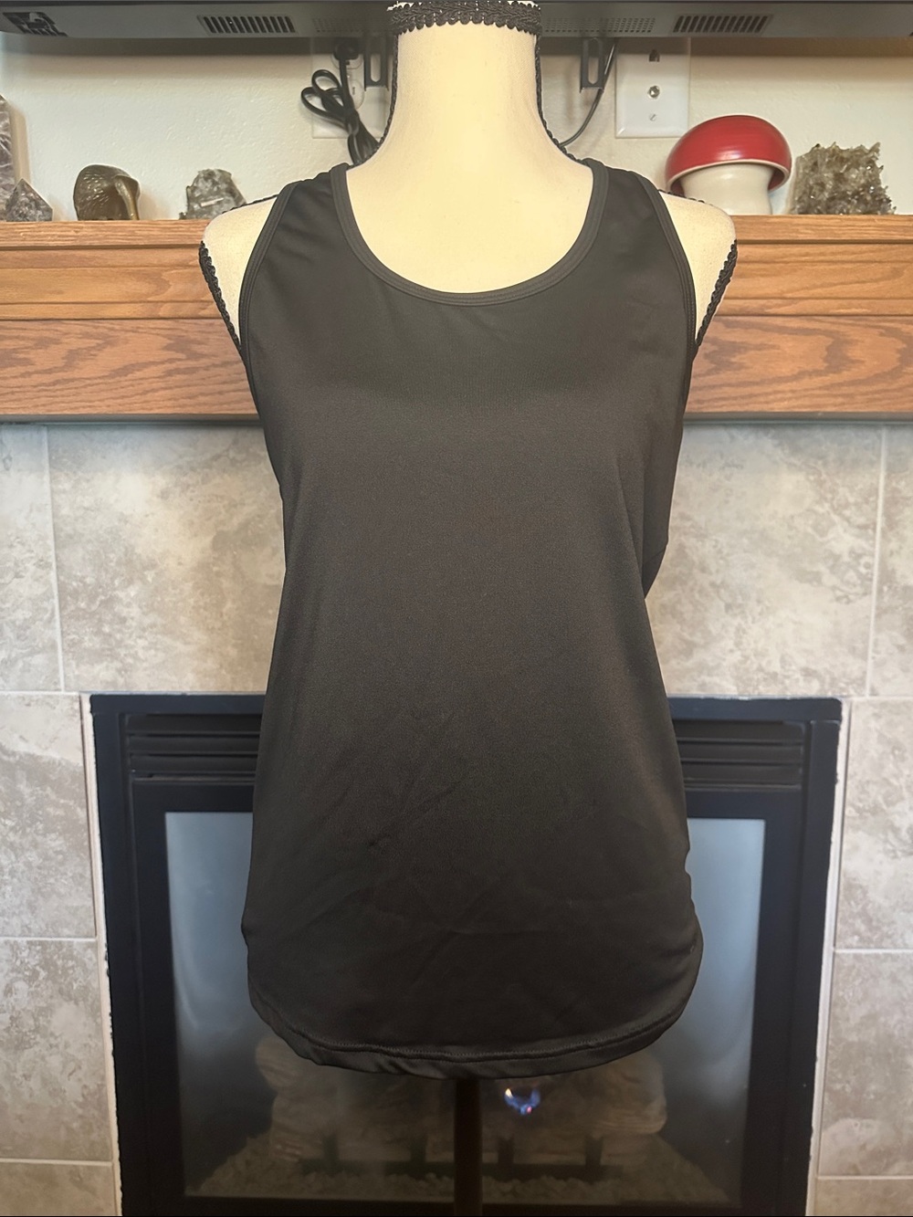 Champion Women’s Racerback Casual Athletic Tank Top in Black Size Large L